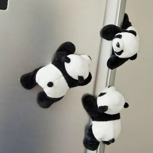 Lindos Imanes de Panda de Peluche – Decoración Suave para Refrigerador y Pizarras