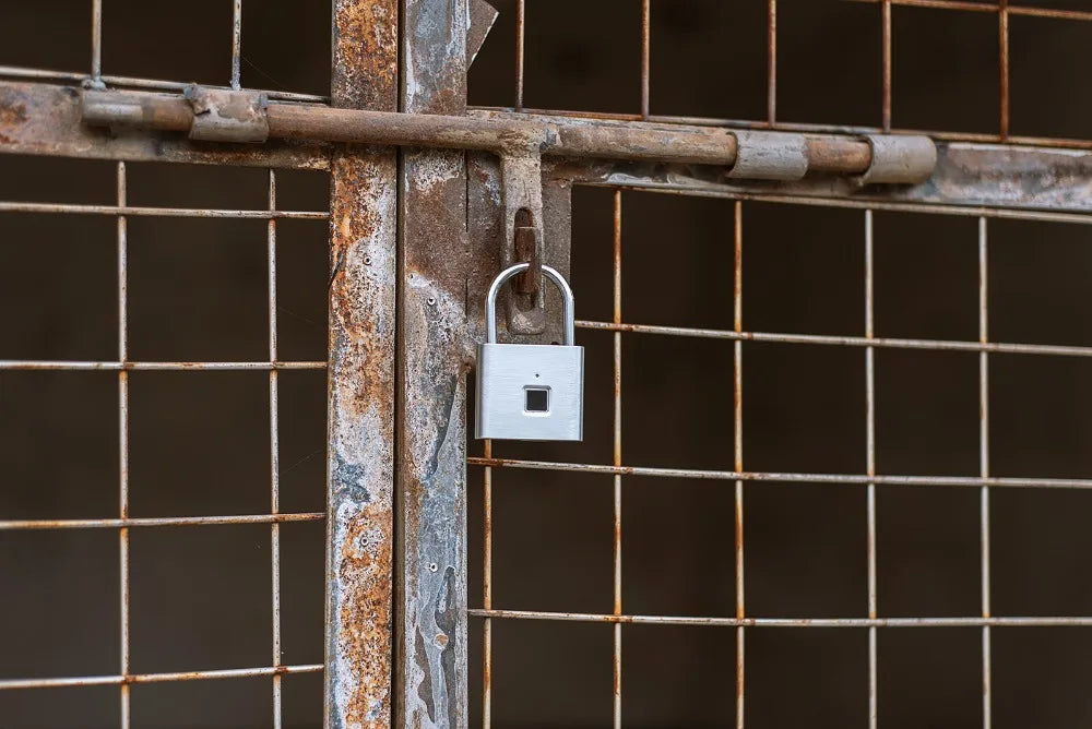 Candado Inteligente de Huella Digital – Seguridad Biométrica Sin Llaves y Recargable