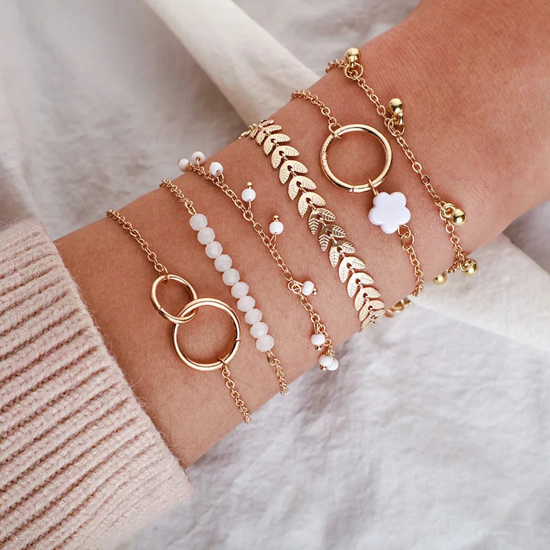 Conjunto de 6 pulseras apilables de moda con diseño geométrico y de borlas ajustables: perfectas para el día a día y ocasiones especiales.