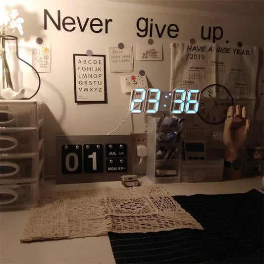 Reloj Digital 3D LED Moderno – Pantalla de Brillo Ajustable y Modo Nocturno para Recámara