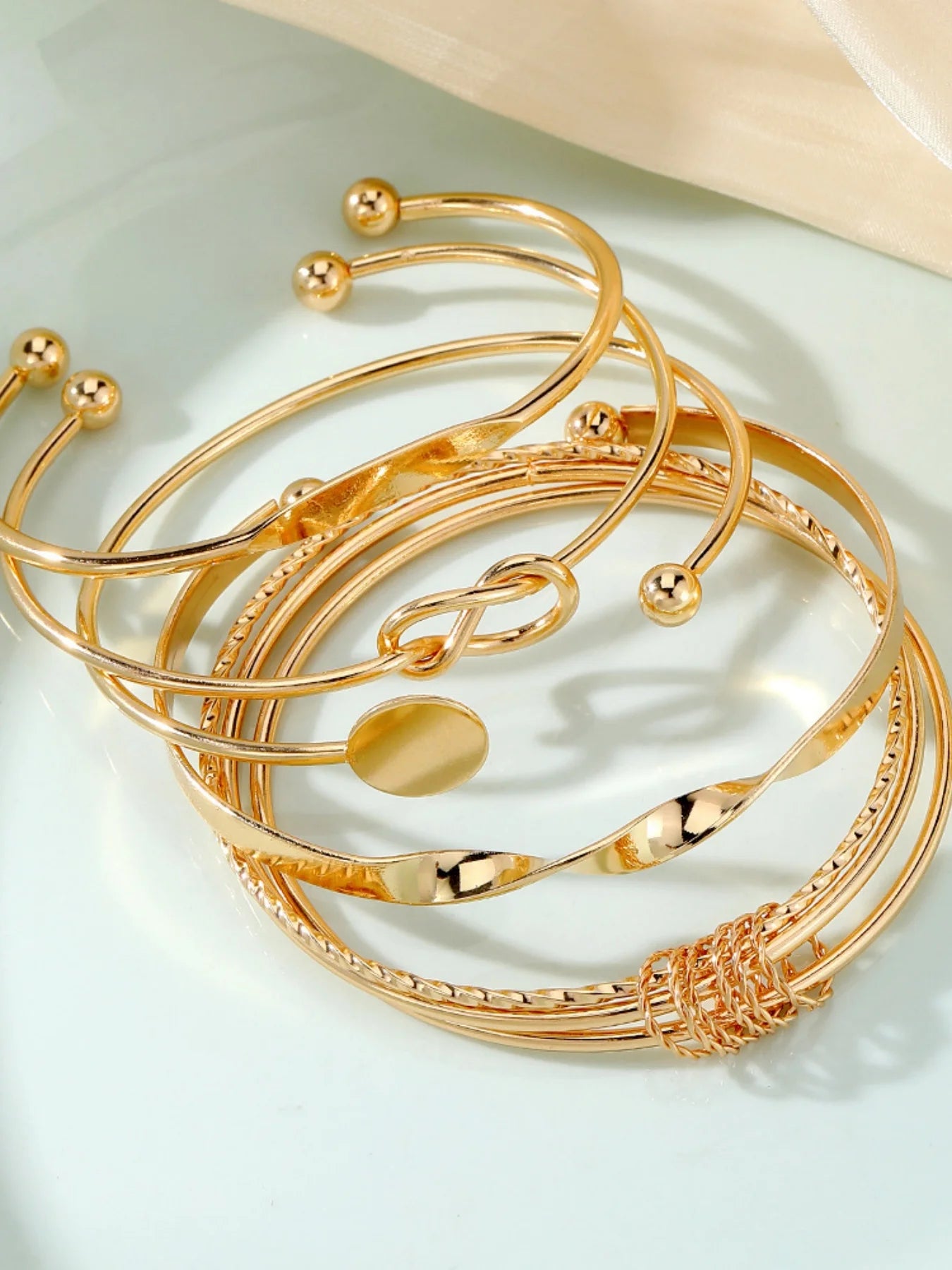 5 pulseras multicapa estilo punk de IPARAM para mujer